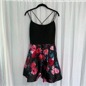 Blondie Nites Floral Dress by Stacy Sklar - Junior size 9